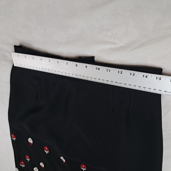 Ernst Licht Black Floral  Embroidery Skirt Size 12 Vintage - Picture 9 of 12